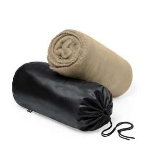 Manta polar fleece RPET 120x150 cm sostenible y reutilizable - Klack Europe